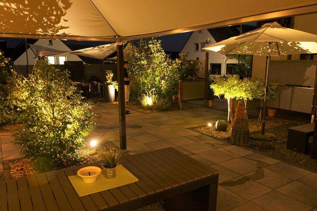 Wohnraum Hotel & Gaestehaus Gusterath ภายนอก รูปภาพ